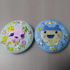 たまごっち 刺繍缶バッジ 2種セットのサムネイル