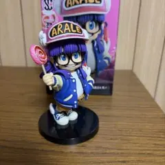 k*a様 アラレちゃん　フィギュア