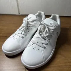 25.5cm On The Roger Advantage スニーカー ホワイトのサムネイル