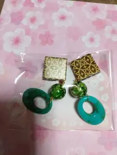 シンプナヤリング500円