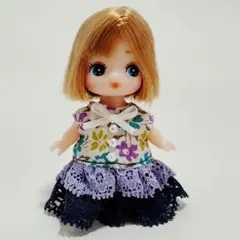 ぷちリカちゃん服　ハンドメイド　花柄×二段レースのワンピース
