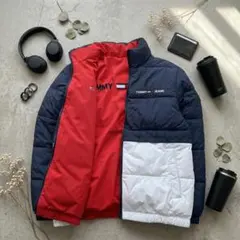 TOMMY JEANS ダウンジャケット リバーシブル　中綿ジャケット ブルゾン