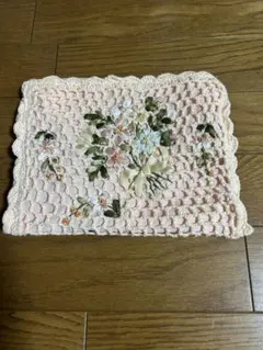花刺繍付きピンクポーチ