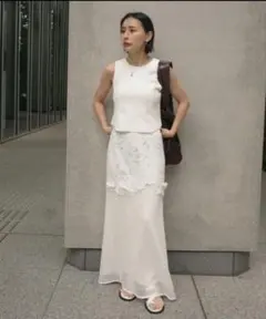 MEDI CUTWORK 3D LACE MOTIF LAYERED SKIRTのサムネイル
