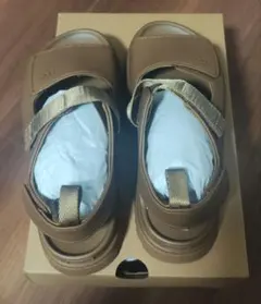 UGG アグ　ブラウン 厚底サンダル