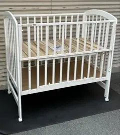 【未開封新品】ハイポジションベビーベッド　アーチ　ホワイト　カトージ ハイポジションミニベッド アーチ（ホワイト）」について