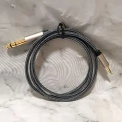 オーディオ変換ケーブル 3.5mmミニプラグ to 6.35mm標準プラグ