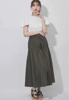 【新品タグ付】トランテアンソンドゥモード　２ｉｎ１フレアスカート　カーキSサイズ