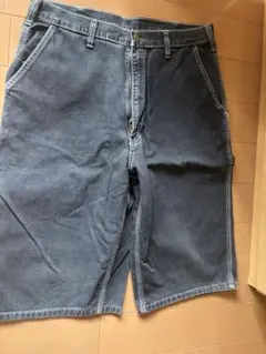 OshKosh ダークグレー カーゴショートパンツのサムネイル