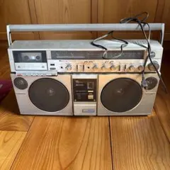 AIWA J77 ステレオラジオカセットレコーダー 本体のサムネイル