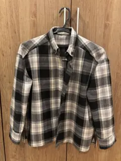 神戸レタス シャツ