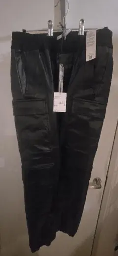 新品タグ付き RickOwens MASTODON MEGACARGO 48のサムネイル