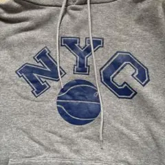 NYCロゴ バスケットボールプリント パーカー