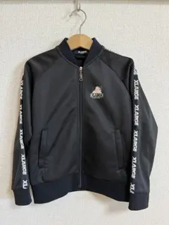 XLARGE ブラック ジップアップジャケット　120 ジャージのサムネイル
