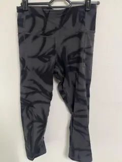 Under Armour ブラック レギンス ポケット付きのサムネイル