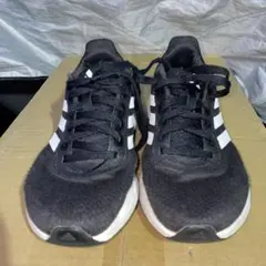 アディダス　CLOUDFOAM ！64