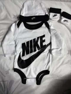 ベビー服　ロンパース長袖　NIKE
