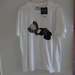 UNIQLOxカウズUT