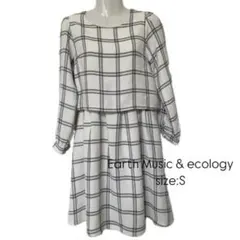 アース　チェックドッキングワンピース　アイボリー