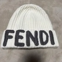 FENDI ホワイトニット帽