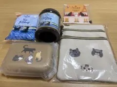 カルディ　猫の日バッグ　3段マルチポーチ　ガジェットケース　紅茶　ジャンナッツ