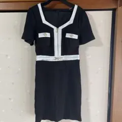 dazzy store 谷間魅せジップのバイカラーラインタイトミニドレス