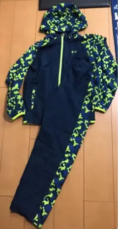 古着　アンダーアーマー 上下セット ウインドブレーカー　150㎝