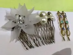 白い花とパールのヘアコームセット