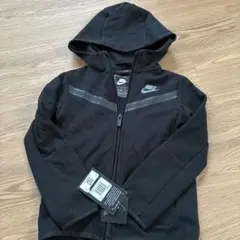 Nike ナイキ　ブラックパーカー 104-110cm