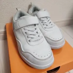gravis スニーカー 白 18cm 男女兼用のサムネイル
