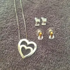 ハートネックレス、ピアスセット