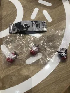 キティ クロミ マイメロディ いちごめじるし ガシャポン キーホルダー アクセ