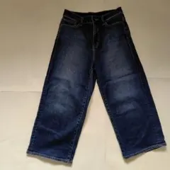 ユニクロ　ダークブルー ワイドクロップド デニム