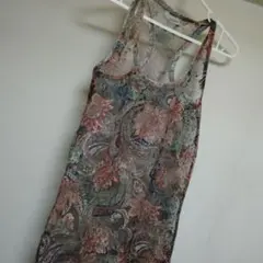 Bershka ペイズリー柄 レーサーシースルーバック タンクトップ Sのサムネイル