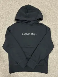 Calvin Kleinパーカー
