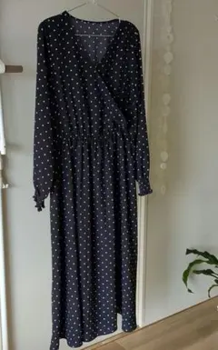 GU■ポリエステル カシュクール風 ワンピース 水玉模様■XL■紺地