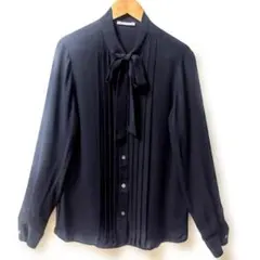 theory luxe シルク ボウタイ ピンタック ブラウス ネイビー 38のサムネイル