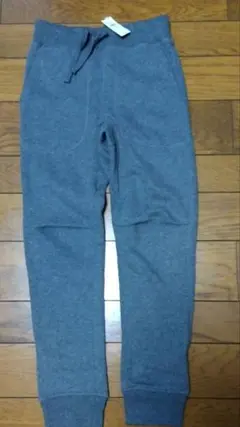GAP新品タグ付　グレー スウェット 長ズボン 130cm 裏起毛