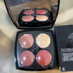 シャネルレキャトルアイシャドウ、チーク