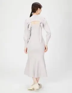 Sustainaバックオープンニットワンピ
