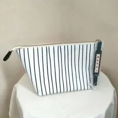 【未使用】MARNI ストライプ ポーチ クラッチバッグ PVC ホワイトのサムネイル