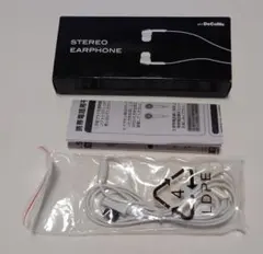 NTT DoCoMo STEREO EARPHONE 有線イヤホンのサムネイル