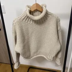 ニット　セーターのサムネイル