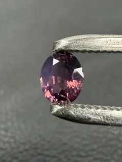 【天然石】天然スピネル 0.46ct ルース パープル系（オーバルカット）