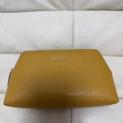 FURLA ポーチ イエローのサムネイル