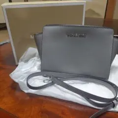 [美品]MICHAEL KORS ショルダーバッグ グレーのサムネイル
