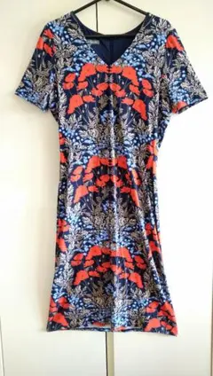 LAURAASHLEY☆新品未使用／お値下げ／膝下丈／ワンピースボタニカル柄38