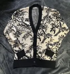 【11/1日まで最終値下げ】 ZARA植物柄ニットカーディガン