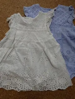 petit main 刺繍 ノースリーブブラウス　白と水色２枚セット
