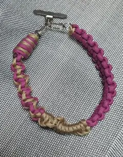 ハンドメイド　携帯ストラップ　アクセサリー　パラコード　携帯ハンドストラップ